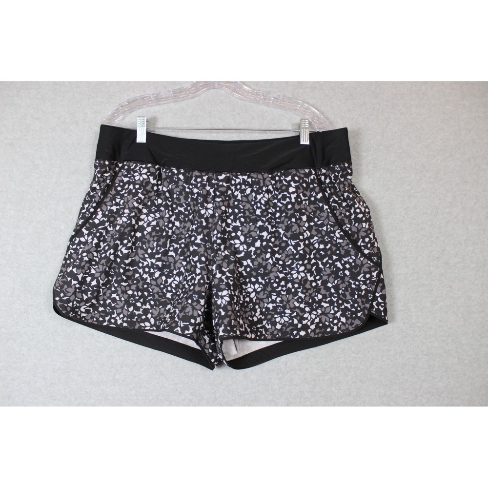 Lands End 16P Women's Petite Swim Shorts 5" Black White Prism Floral‎